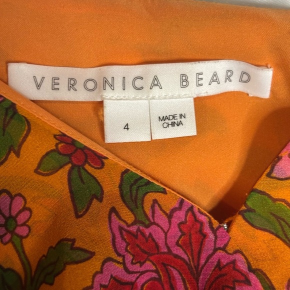 Veronica Beard Randa Floral Surplice Silk Top SZ 4 - Picture 5 of 6